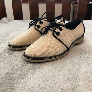 NWOT TORY BURCH Fawn Canvas Oxford Shoes Sz 6.5